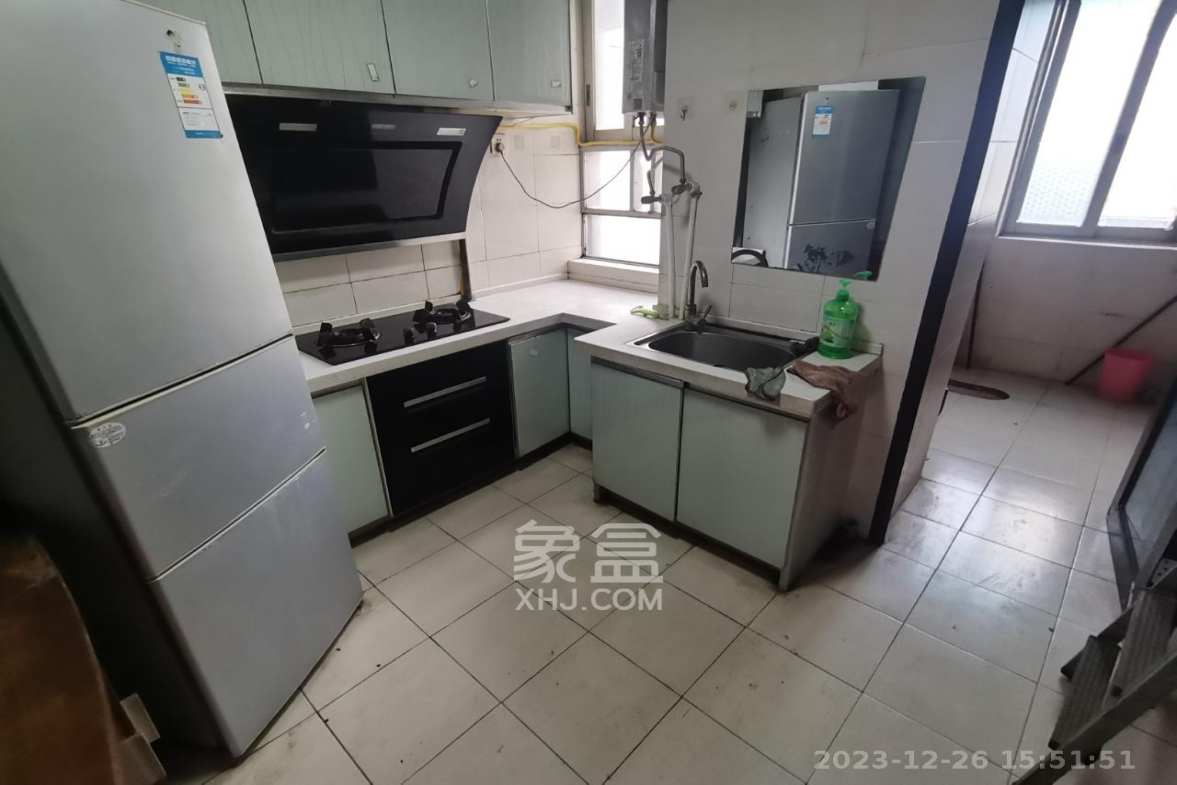 金帆小区 4室2厅2卫 1500.0元/月 金帆小区 4室2厅2卫 1500.0元/月室内图