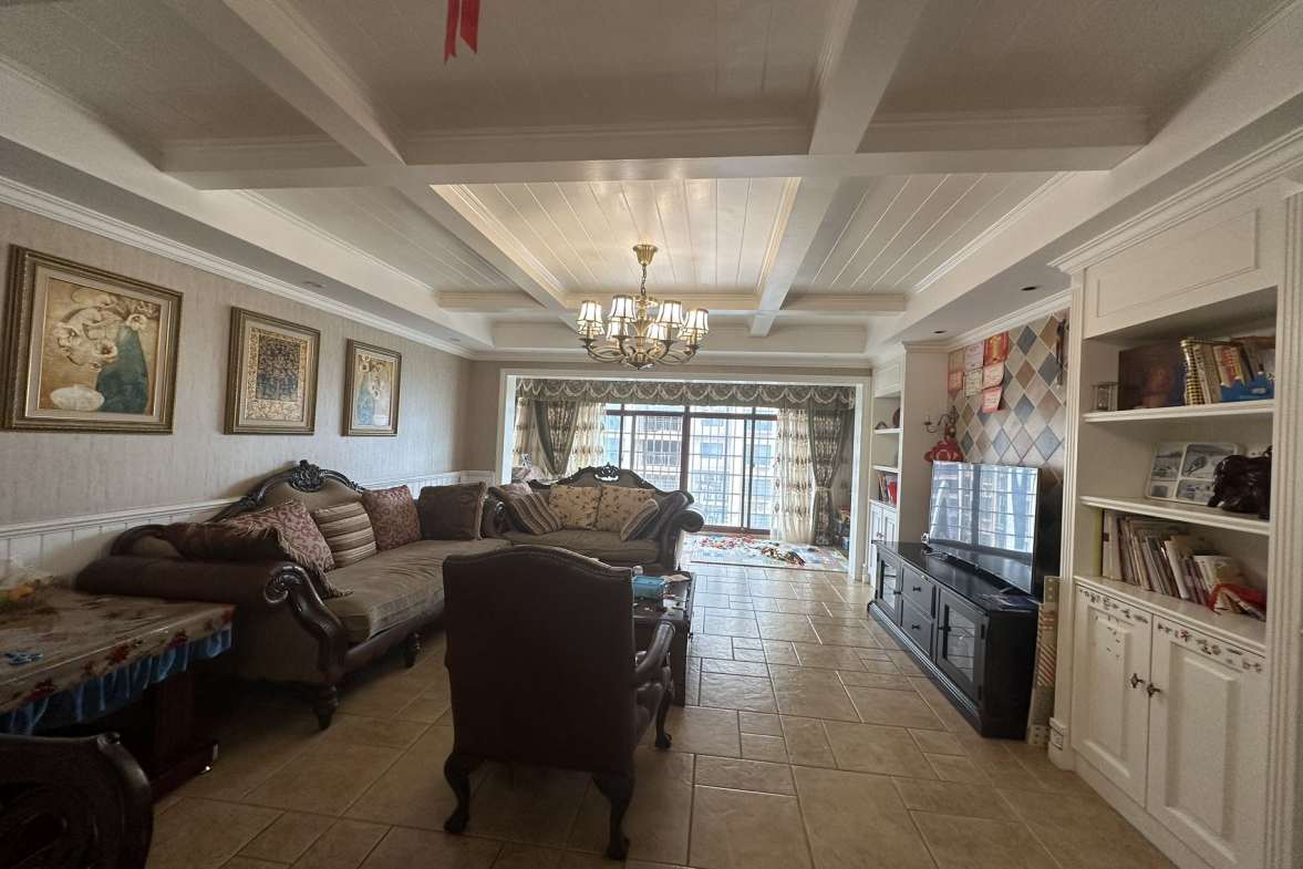 株山国际世家 3室2厅2卫 95.0万 株山国际世家 3室2厅2卫 95.0万客厅