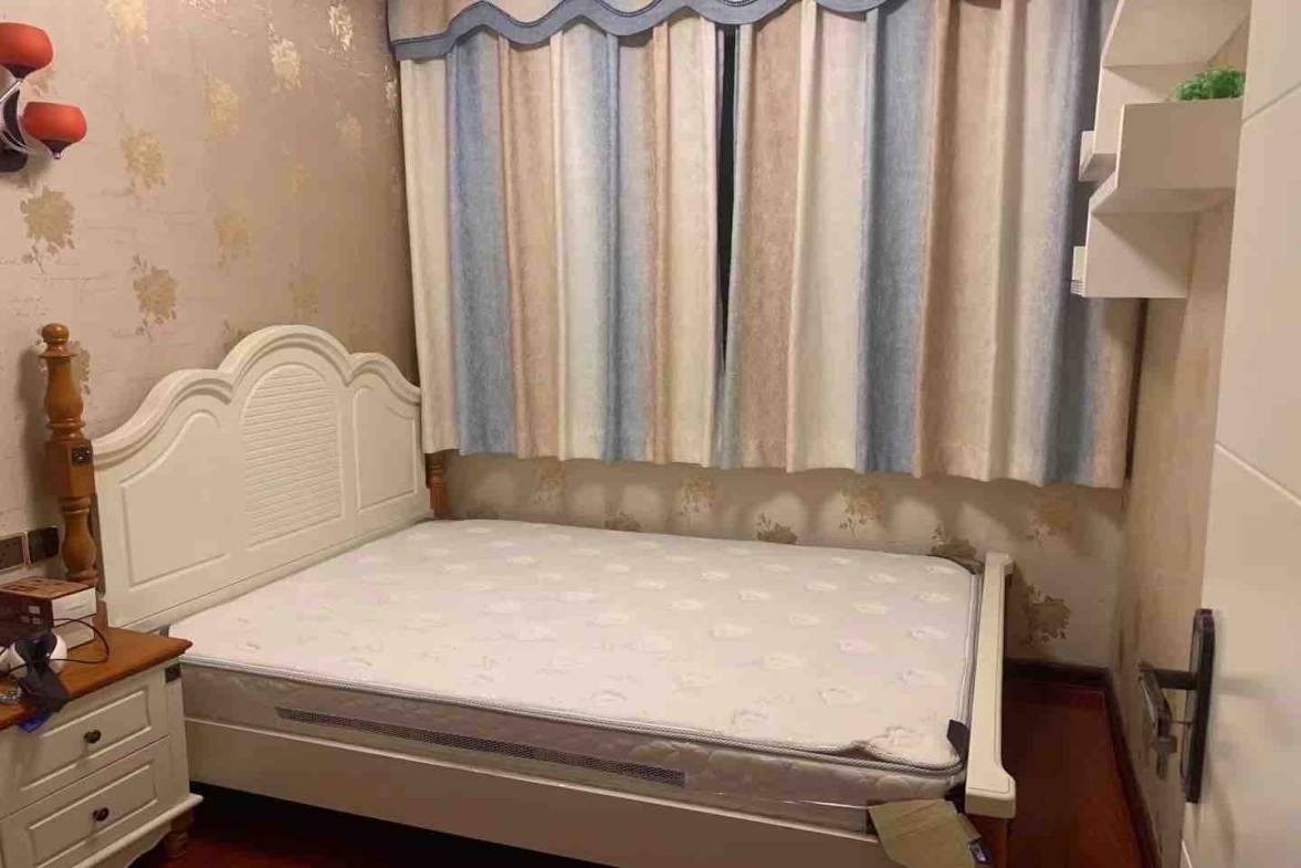 金益紫檀 3室2厅2卫 2300.0元/月 金益紫檀 3室2厅2卫 2300.0元/月室内图