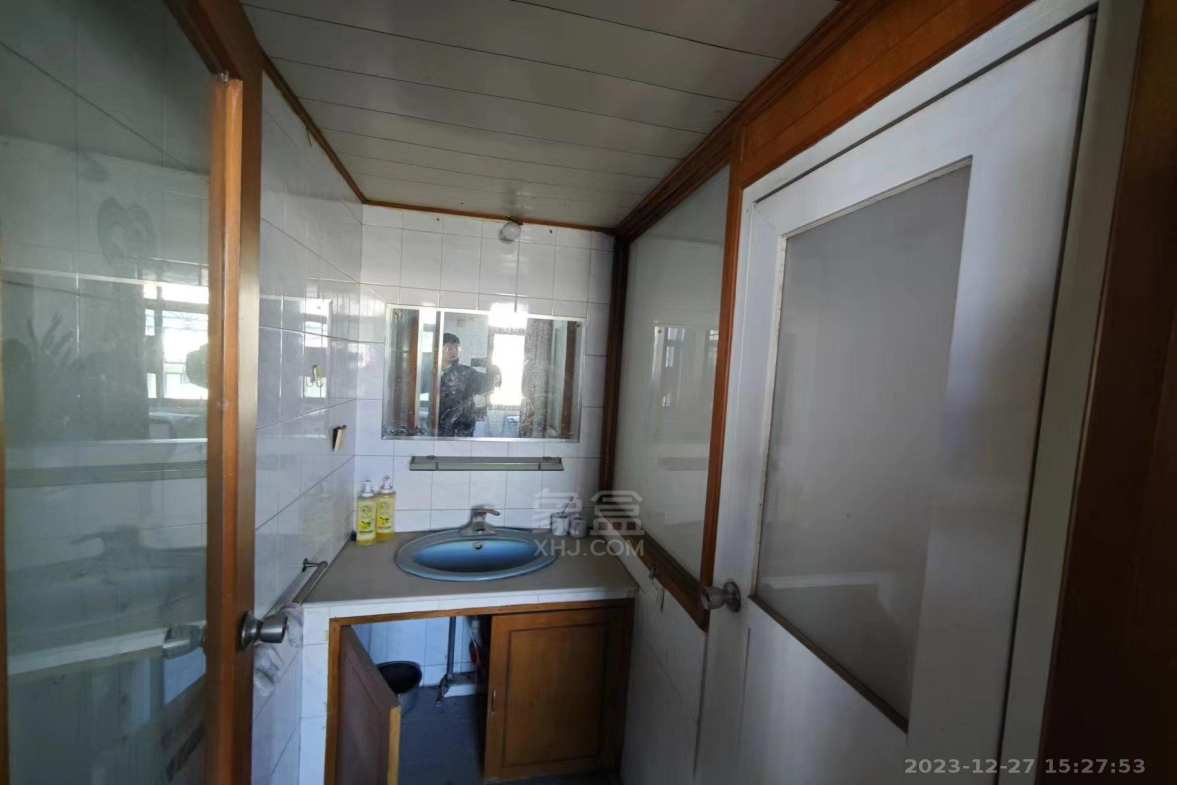 国税四分局 3室2厅2卫 1000.0元/月 国税四分局 3室2厅2卫 1000.0元/月室内图