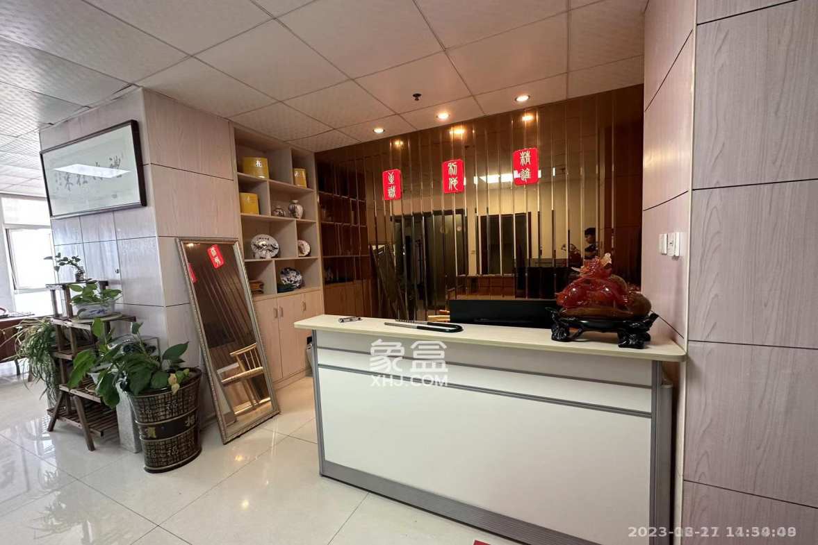 公园道  1室1厅1卫    6900.0元/月室内图