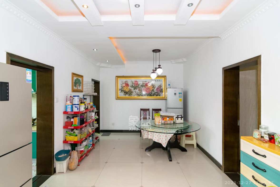 黄金乡金沙村废旧大市场 3室2厅2卫 1800.0元/月 黄金乡金沙村废旧大市场 3室2厅2卫 1800.0元/月室内图