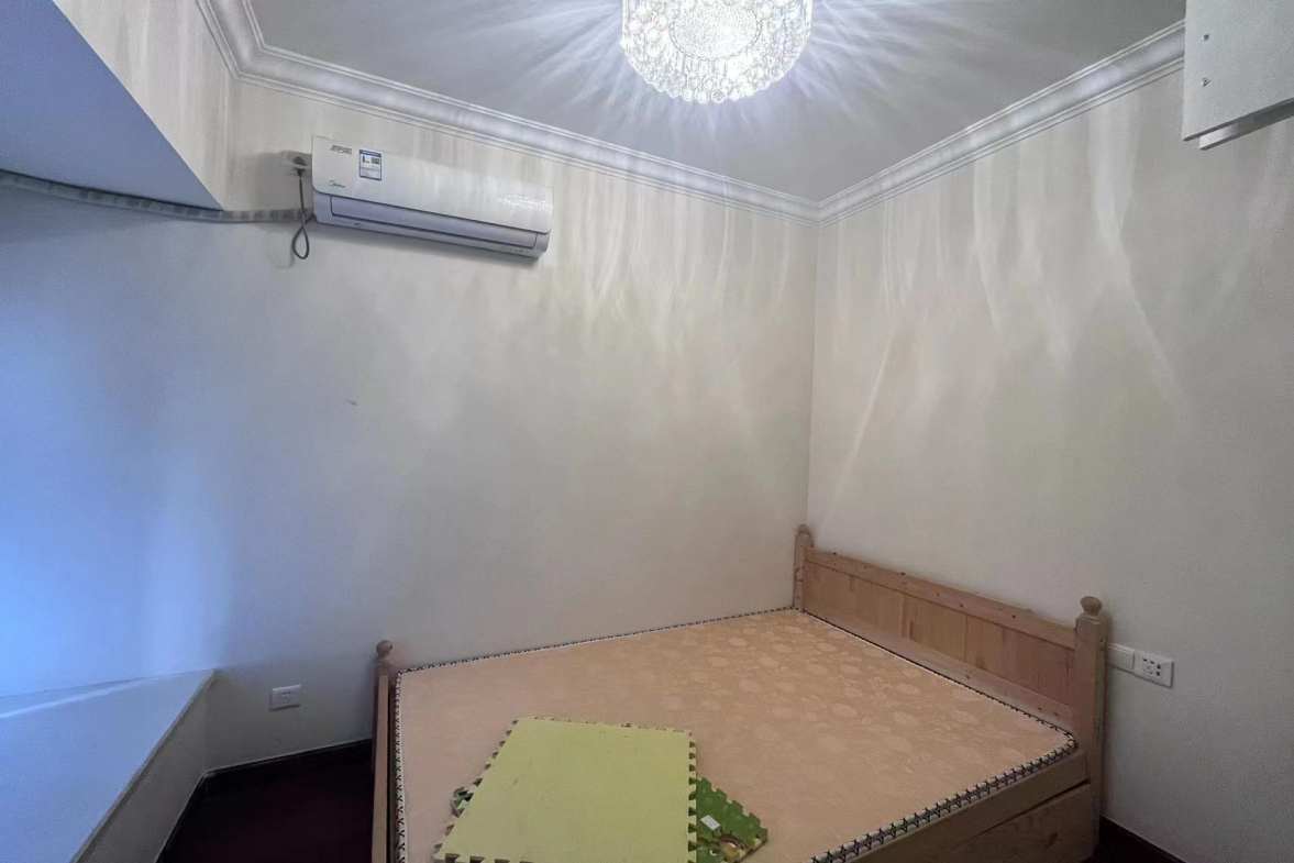 恒大绿洲 3室2厅2卫 1800.0元/月 恒大绿洲 3室2厅2卫 1800.0元/月室内图