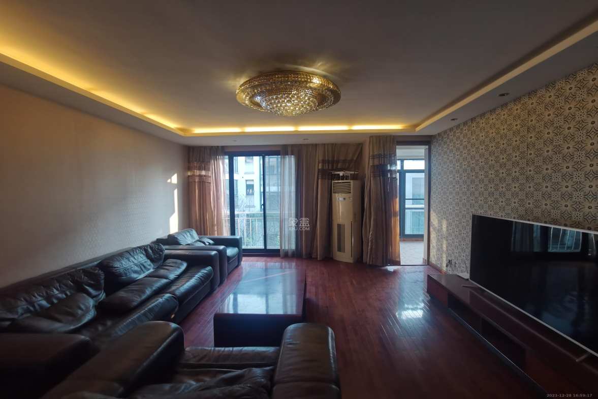 西街花园 3室2厅2卫 3600.0元/月 西街花园 3室2厅2卫 3600.0元/月室内图