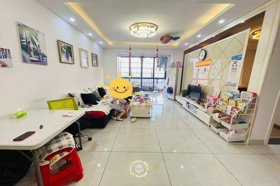 湘江学府  2室2厅1卫   40.00万客厅