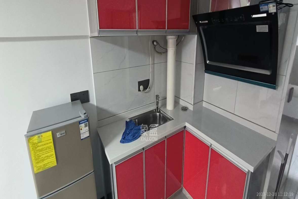弘坤云寓  1室1厅1卫    1300.0元/月室内图