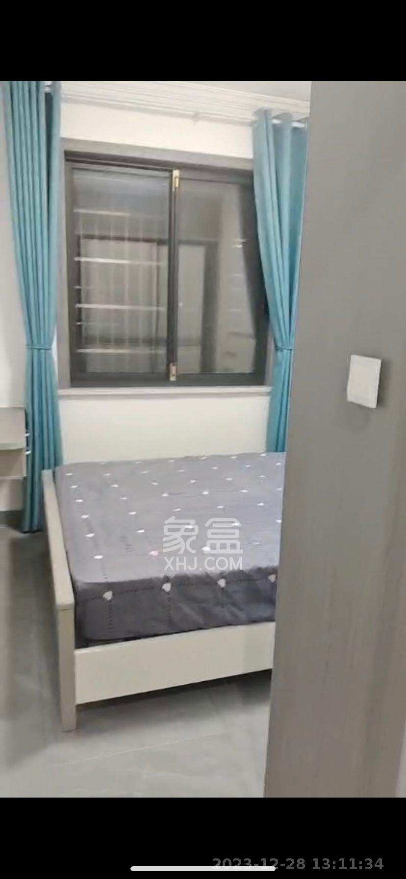坪山家园  3室2厅1卫   1800.00元/月室内图
