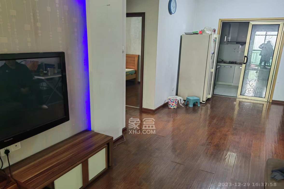 恒大华府  2室2厅1卫    2300.0元/月室内图