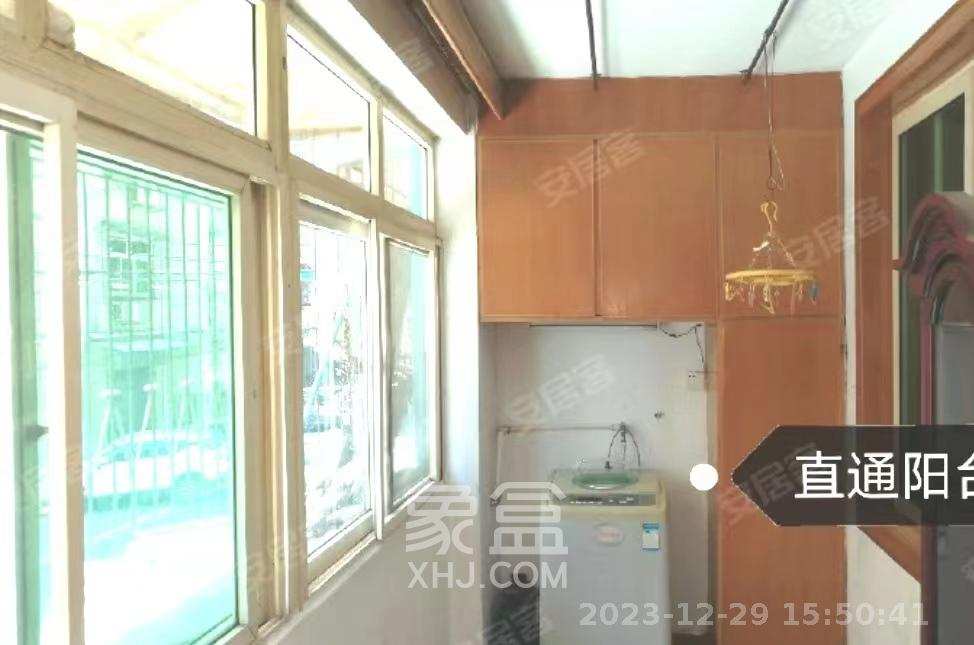 建丰公寓(长沙卷烟厂宿舍)  2室2厅1卫    1600.0元/月 建丰公寓(长沙卷烟厂宿舍)  2室2厅1卫    1600.0元/月室内图