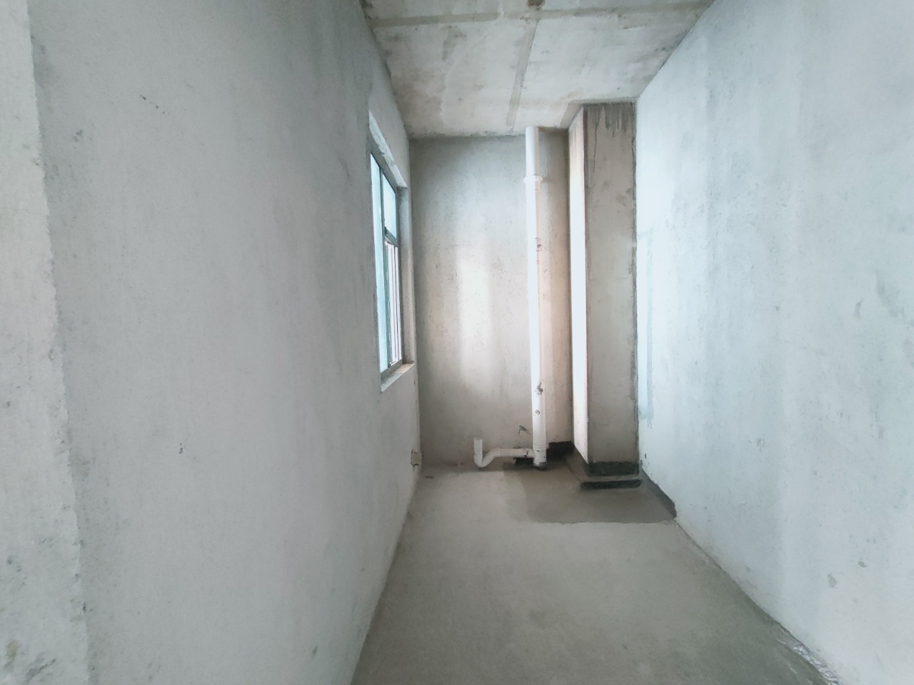 中甸.上河郡  5室2厅2卫    92.8万