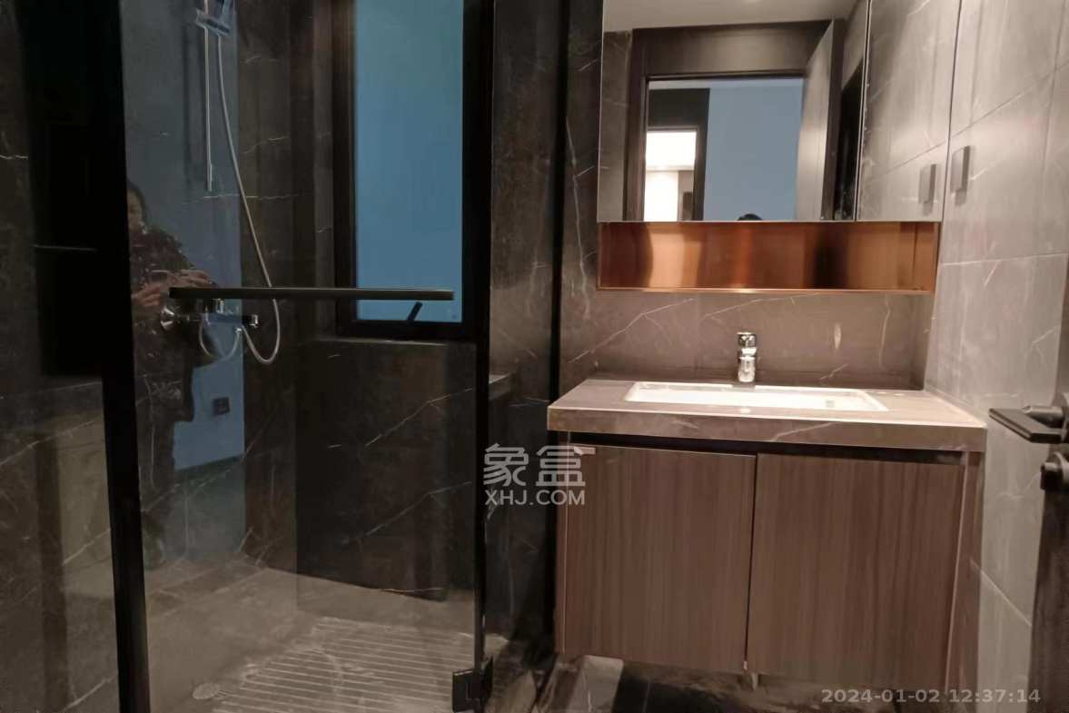 绿地麓云国际一期 3室2厅2卫 4000.0元/月 绿地麓云国际一期 3室2厅2卫 4000.0元/月室内图