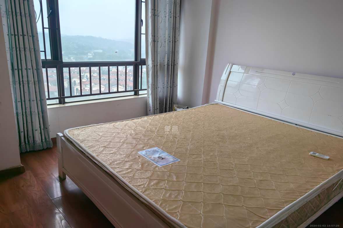 佳兆业水岸新都  3室2厅1卫   1600.00元/月室内图