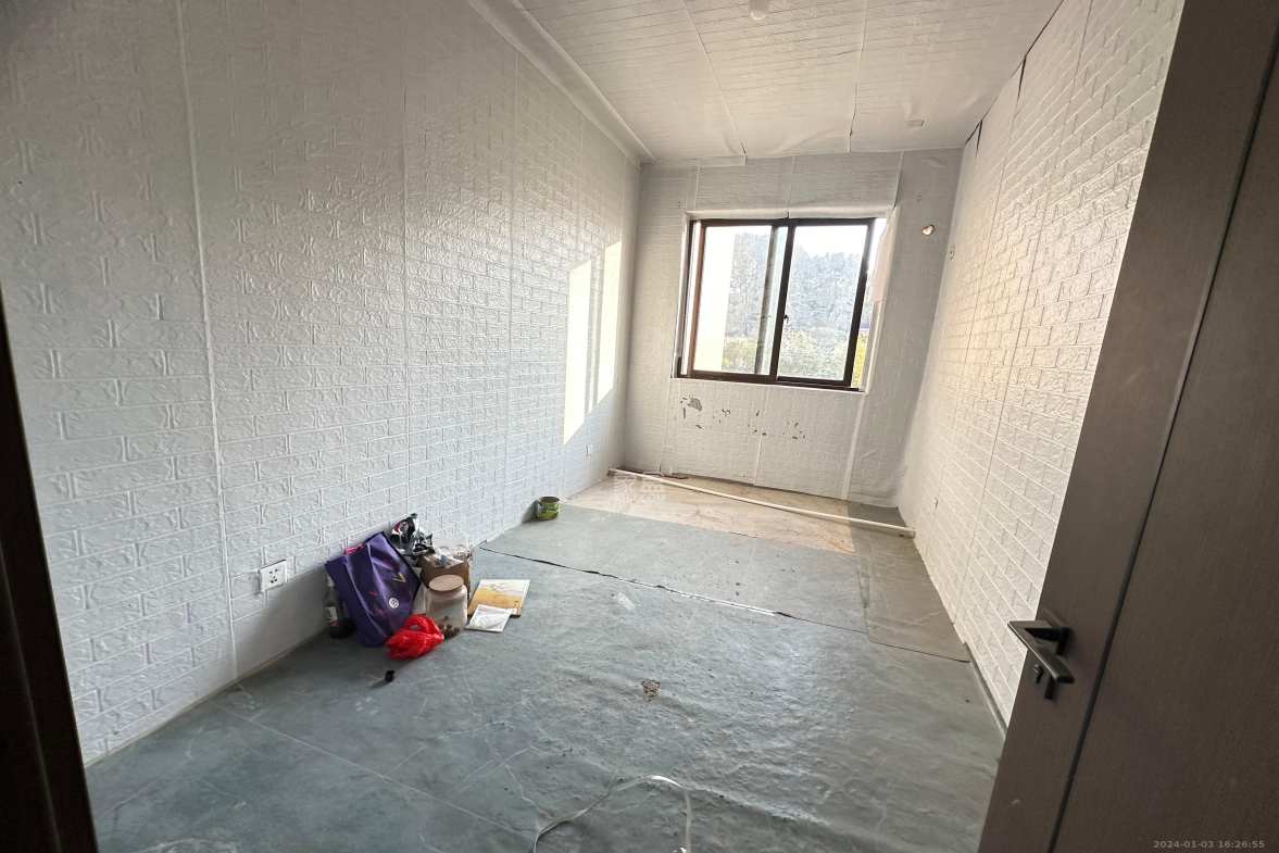 豪都新天地  4室2厅0卫    2300.0元/月 豪都新天地  4室2厅0卫    2300.0元/月室内图