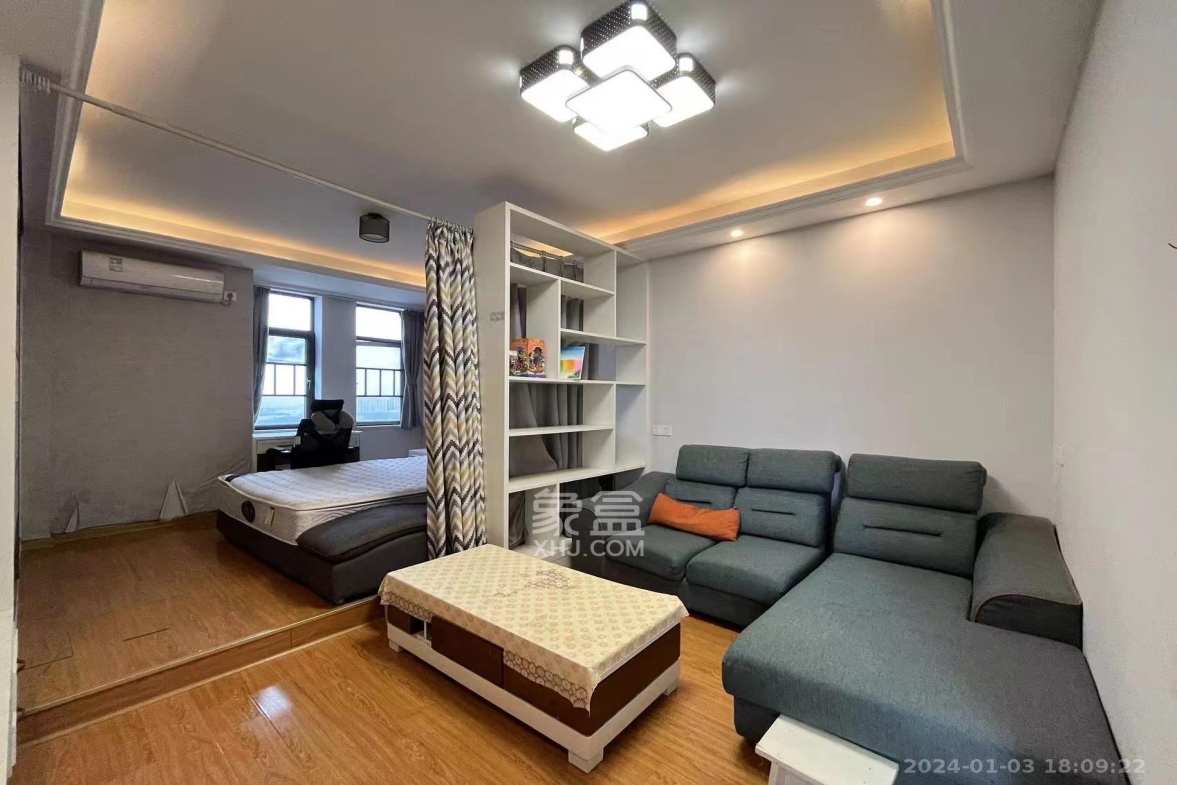 黄金一区 1室1厅1卫 1500.0元/月 黄金一区 1室1厅1卫 1500.0元/月室内图