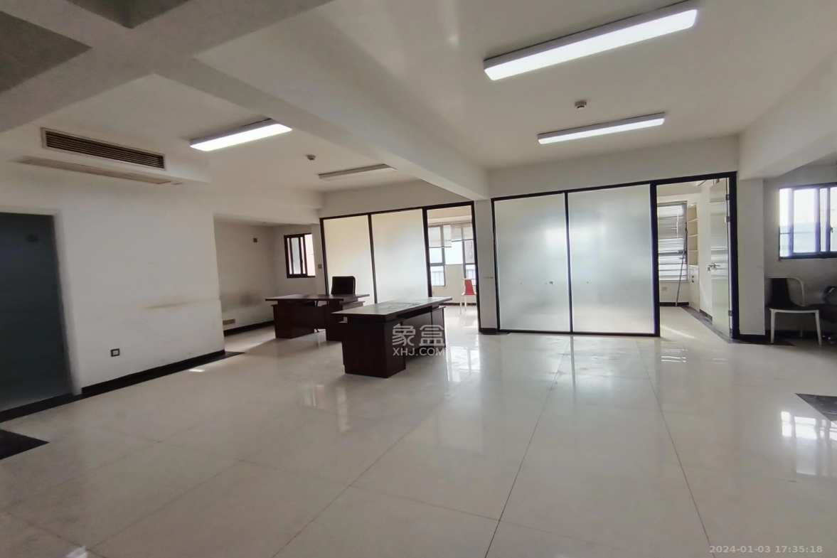 中信凯旋蓝岸(中信新城三期) 1室1厅1卫 1500.0元/月 中信凯旋蓝岸(中信新城三期) 1室1厅1卫 1500.0元/月室内图