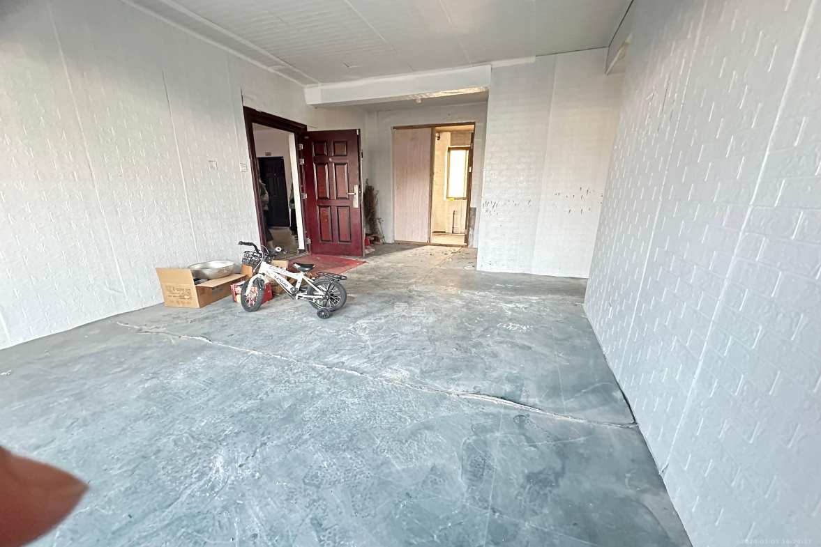 豪都新天地  4室2厅0卫    2300.0元/月 豪都新天地  4室2厅0卫    2300.0元/月室内图