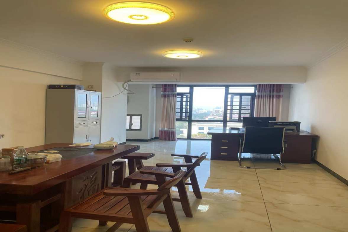 恒隆国际  1室1厅1卫    1200.0元/月室内图