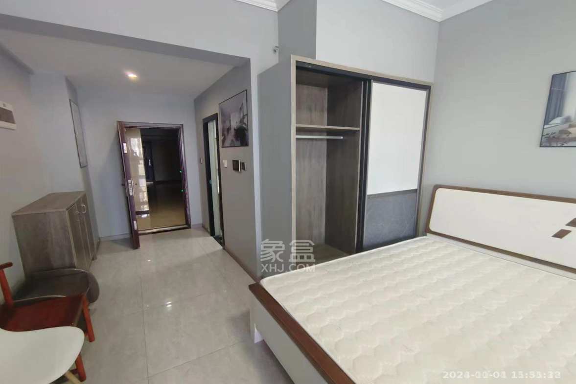 中泰财富湘江  1室1厅1卫    1600.0元/月室内图1