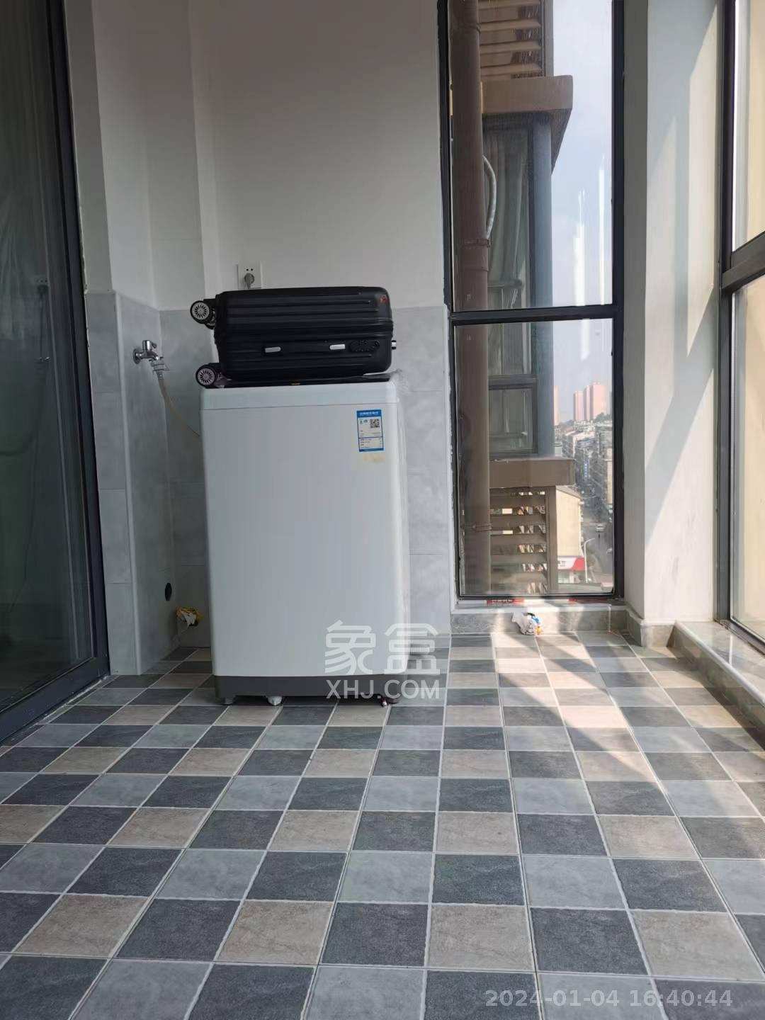 五矿格澜郡  3室2厅1卫    1800.0元/月 五矿格澜郡  3室2厅1卫    1800.0元/月室内图