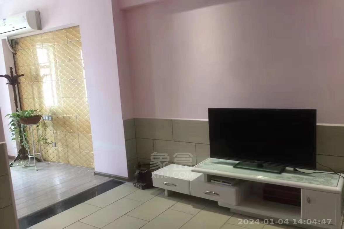 福泰国际  1室1厅1卫    1200.0元/月室内图1