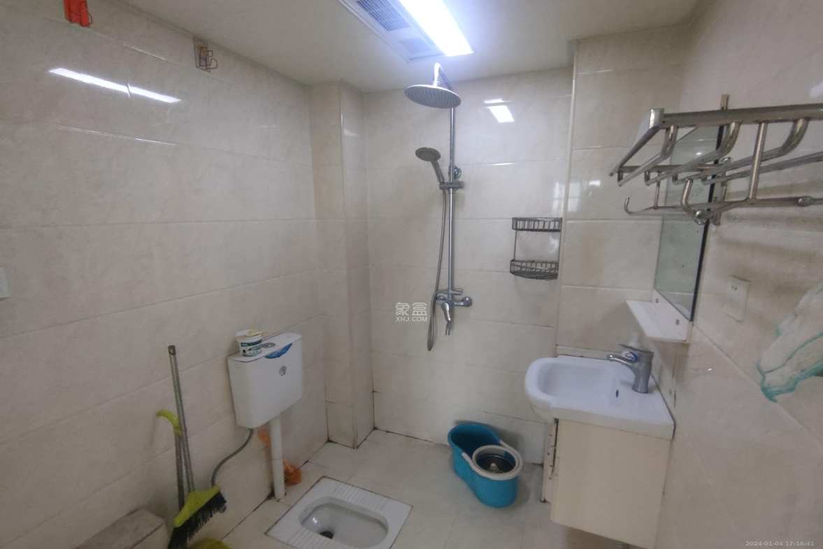 万博汇  2室1厅1卫    2300.0元/月室内图