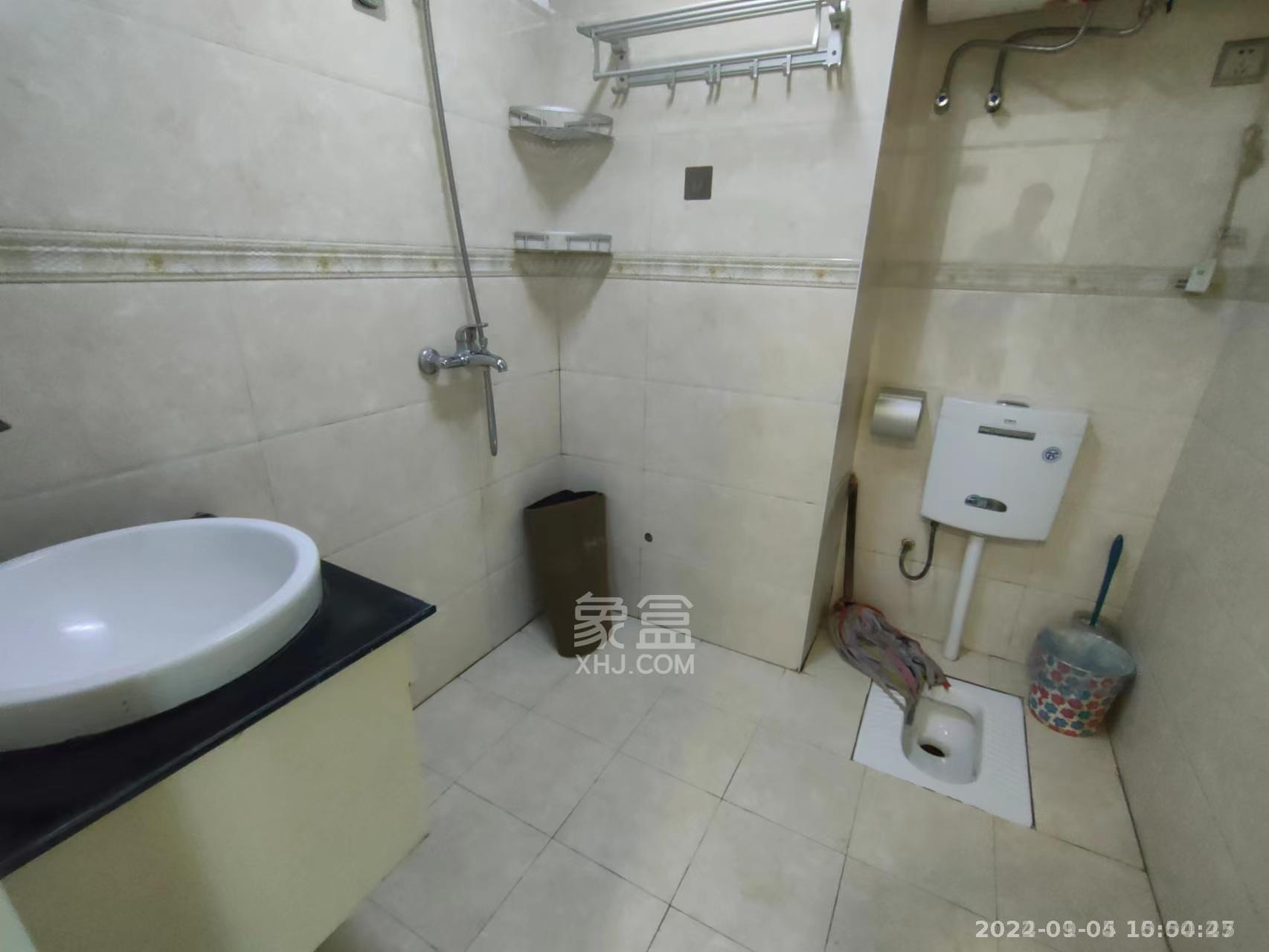 中泰财富湘江  0室0厅0卫   1300.00元/月