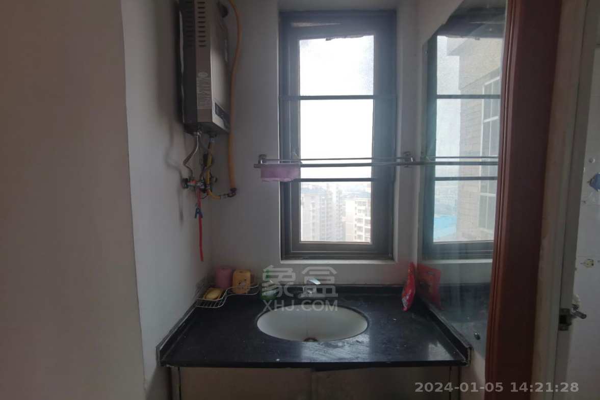 嘉盛华府 2室1厅1卫 1400.0元/月 嘉盛华府 2室1厅1卫 1400.0元/月室内图