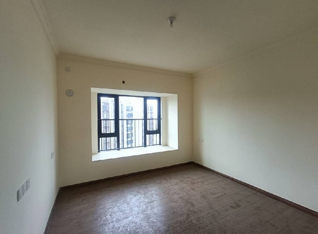 碧桂园娄星府  4室2厅1卫    119.8万 碧桂园娄星府  4室2厅1卫    119.8万客厅