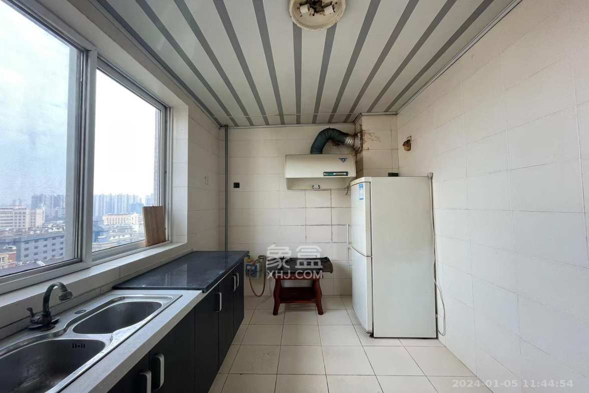 鸿铭中心  5室2厅3卫    5500.0元/月室内图