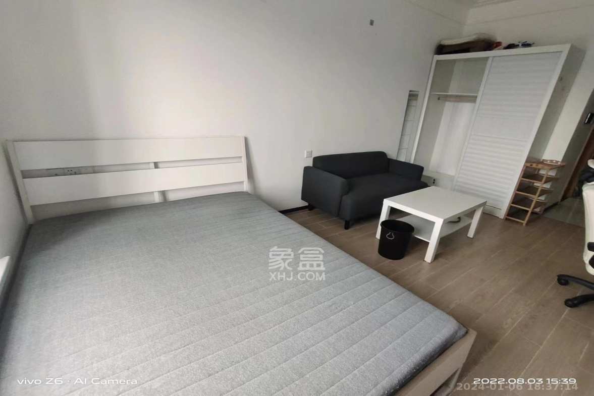 中海国际二期  1室1厅1卫   1300.00元/月室内图