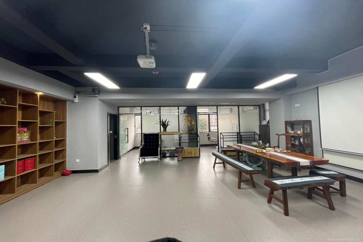 龙塘安置区(龙塘小区) 0室0厅0卫 8000.0元/月 龙塘安置区(龙塘小区) 0室0厅0卫 8000.0元/月室内图