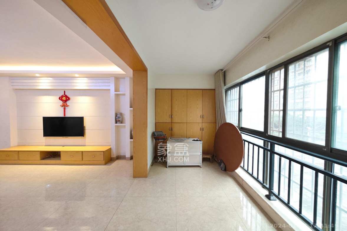 中天瑞景  3室2厅2卫   2800.00元/月室内图1