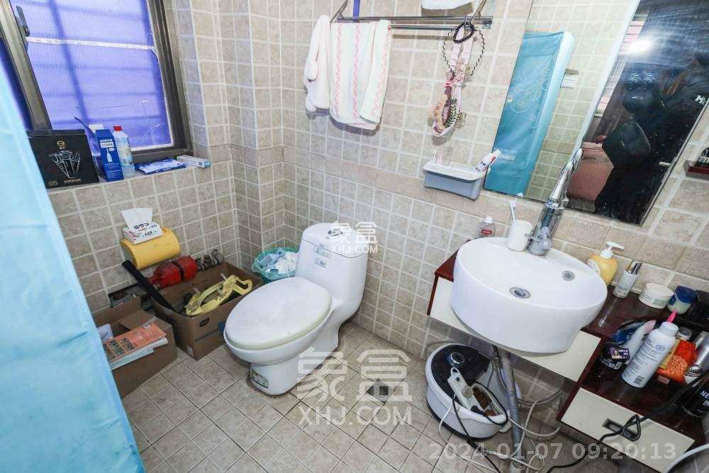 雷锋机电市场一期 3室2厅2卫 1800.0元/月 雷锋机电市场一期 3室2厅2卫 1800.0元/月室内图