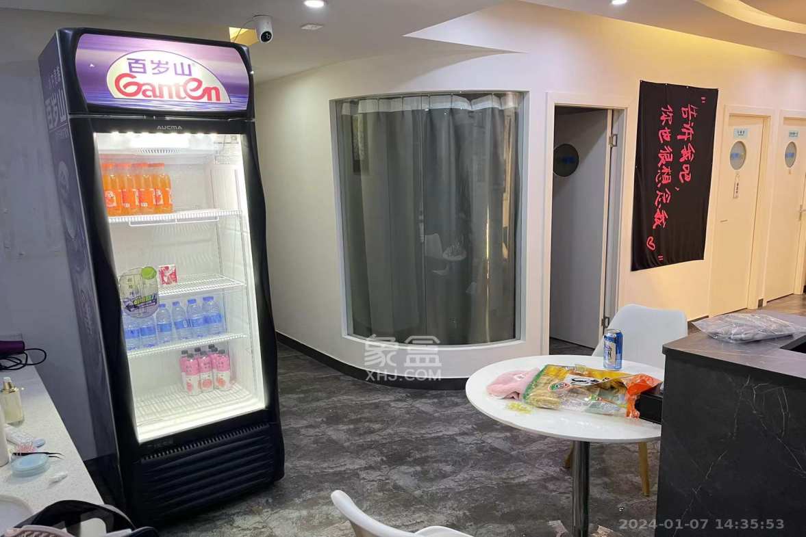 德思勤城市广场(宝格丽公寓) 1室1厅1卫 5700.0元/月 德思勤城市广场(宝格丽公寓) 1室1厅1卫 5700.0元/月室内图