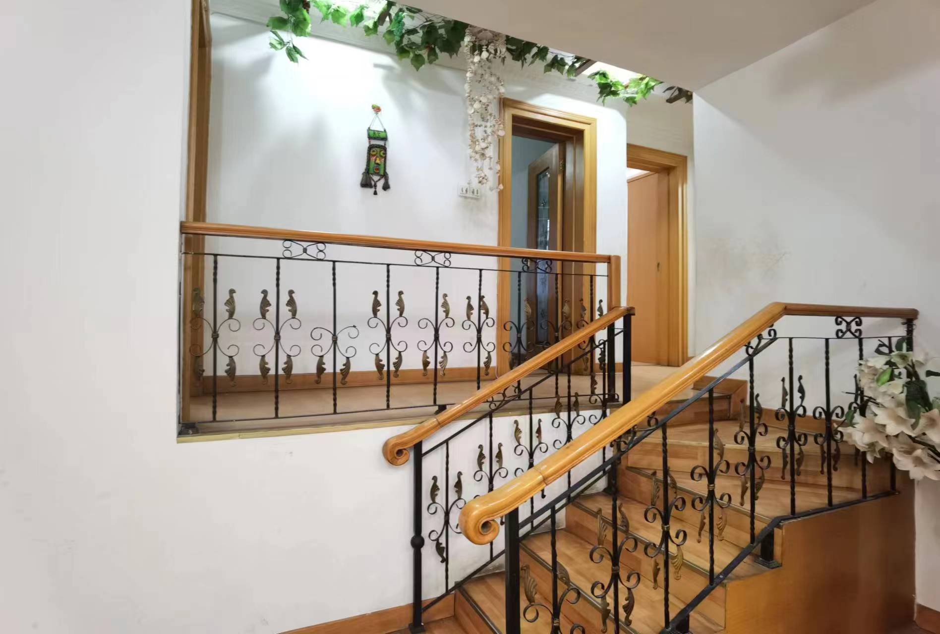 菊苑小区西区  3室1厅1卫    40.8万