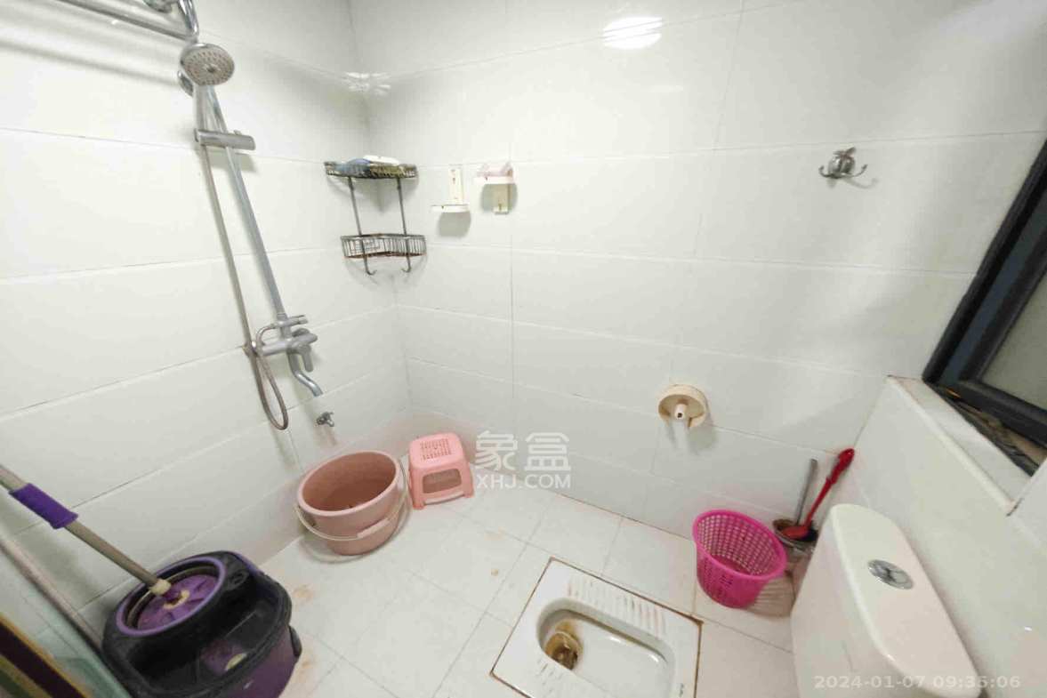 湘府9号 3室2厅1卫 2400.0元/月 湘府9号 3室2厅1卫 2400.0元/月室内图