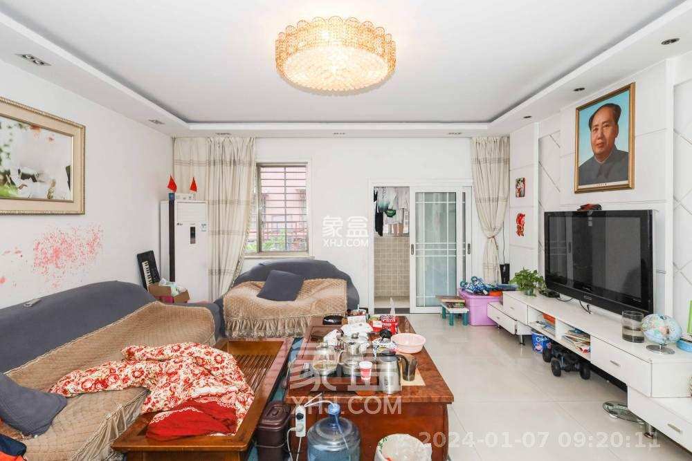 雷锋机电市场一期 3室2厅2卫 1800.0元/月 雷锋机电市场一期 3室2厅2卫 1800.0元/月室内图