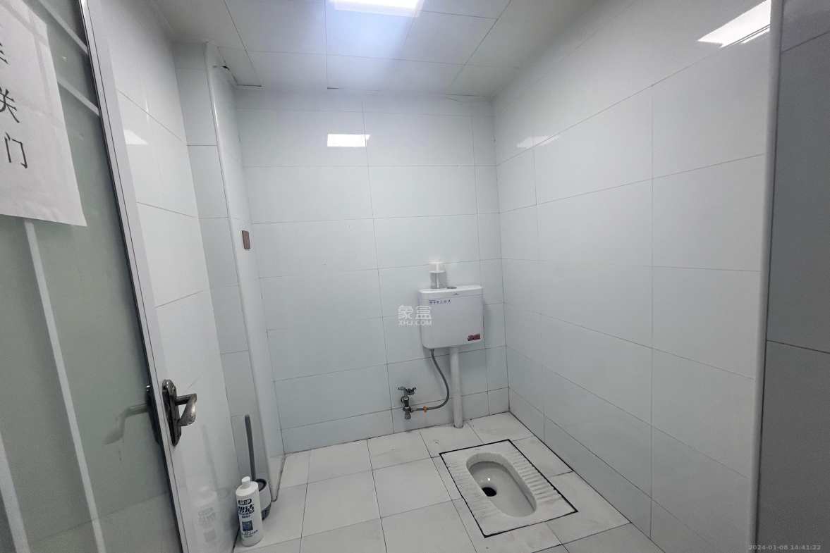 金鸿宇大厦  0室0厅0卫    9500.0元/月室内图