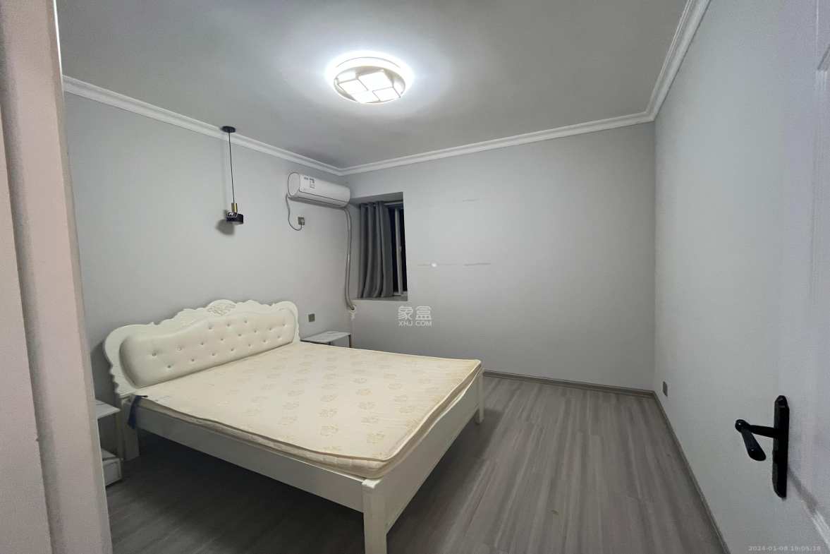 湖开小区(湖南开关厂宿舍)/南大桥社区 3室2厅1卫 2500.0元/月 湖开小区(湖南开关厂宿舍)/南大桥社区 3室2厅1卫 2500.0元/月室内图