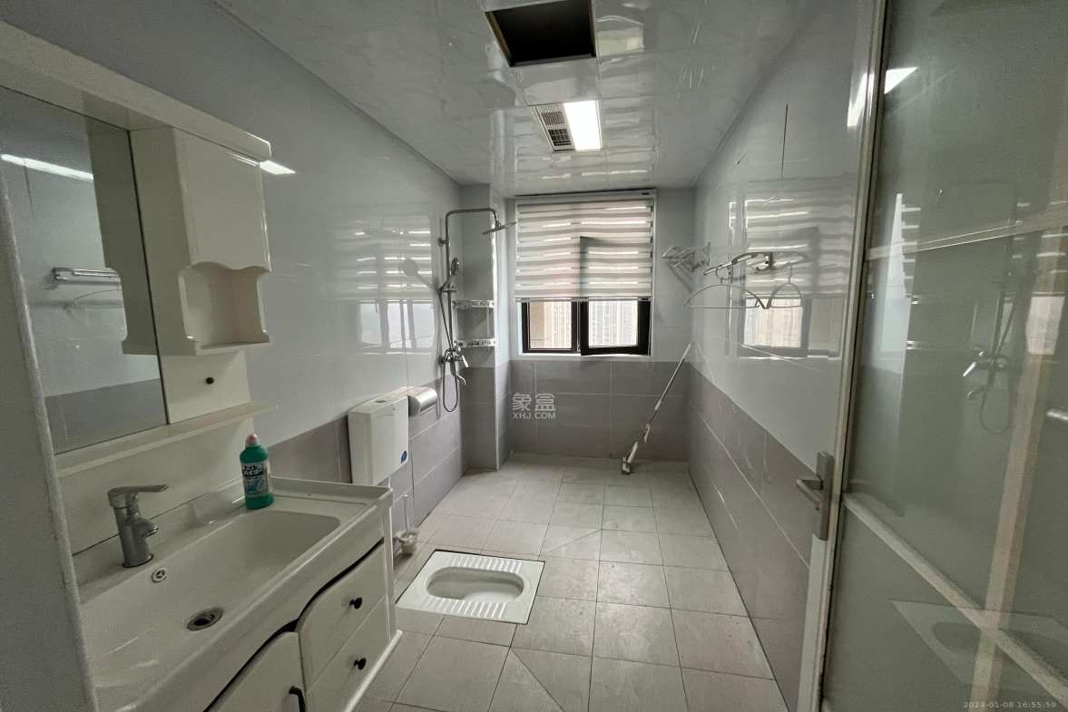 晟通牡丹舸  3室2厅2卫    5500.0元/月 晟通牡丹舸  3室2厅2卫    5500.0元/月室内图