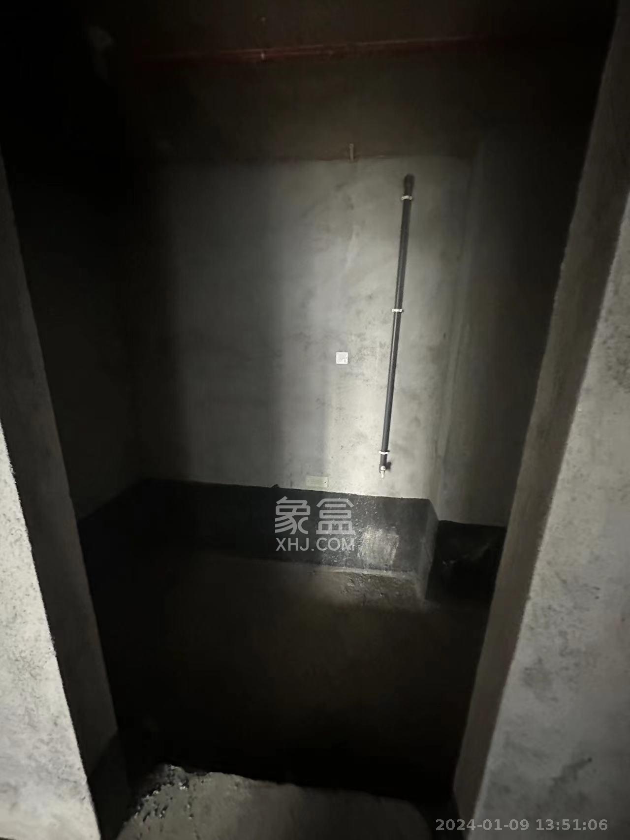 福晟翡翠湾  4室2厅2卫   6500.00元/月