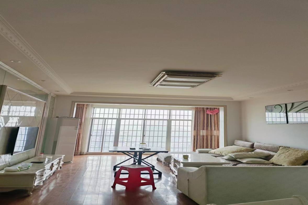 景明佳园  4室2厅2卫    2000.0元/月室内图