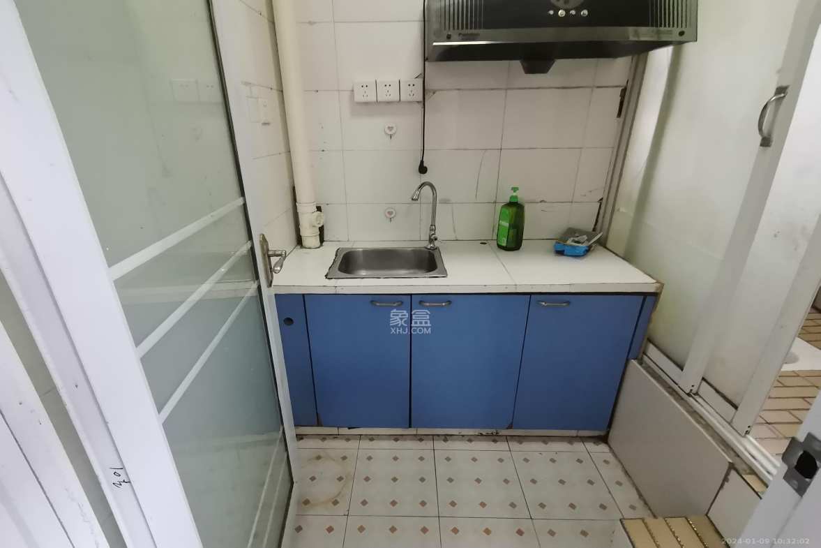 黄鹤小区2片 1室1厅1卫 900.0元/月 黄鹤小区2片 1室1厅1卫 900.0元/月室内图