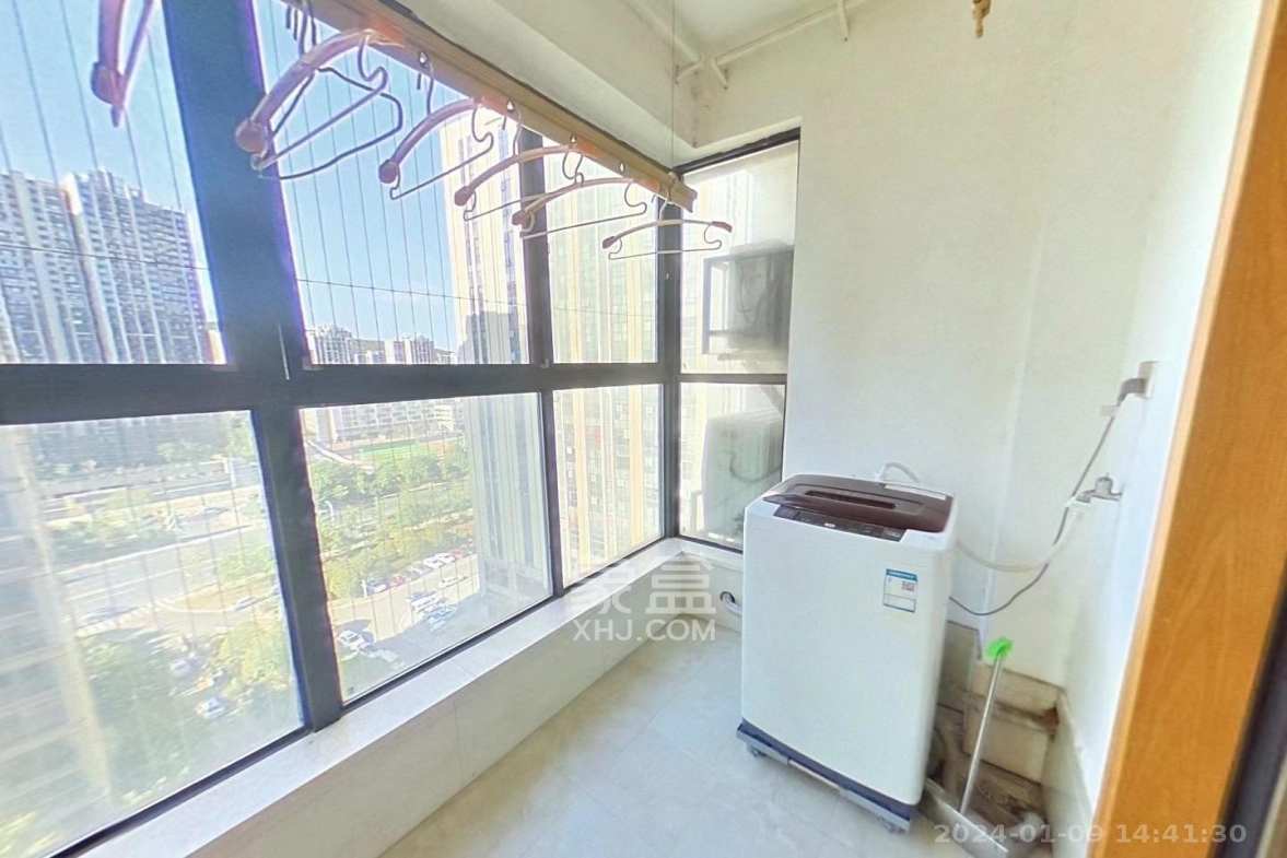 中建麓山和苑  3室2厅1卫    2000.0元/月室内图