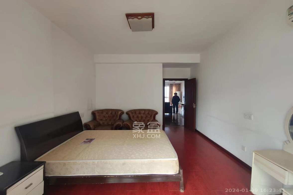 科大佳园北苑  4室2厅2卫    3800.0元/月 科大佳园北苑  4室2厅2卫    3800.0元/月室内图