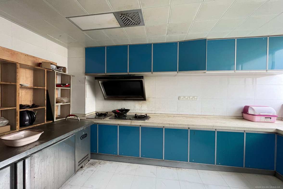 都江新城(都江新苑)  7室2厅2卫    2800.0元/月 都江新城(都江新苑)  7室2厅2卫    2800.0元/月室内图