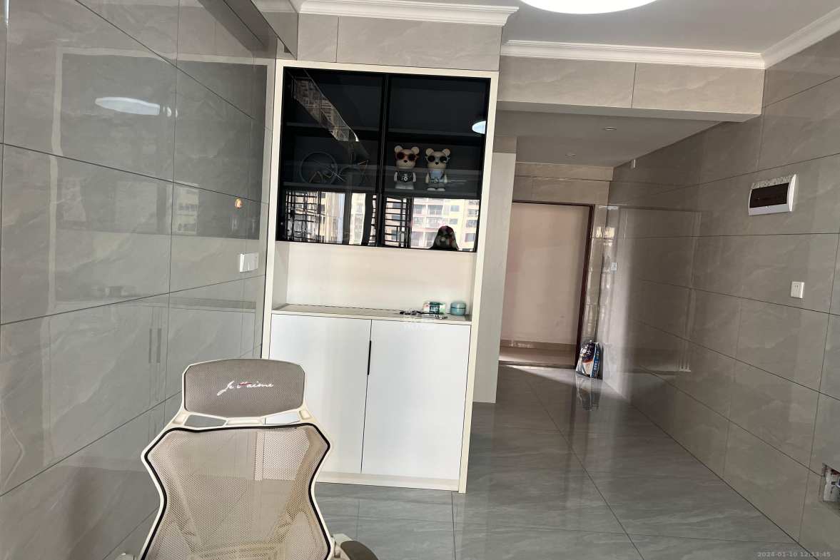 长郡旁牛津街(瑞凯滨江雅苑) 3室2厅2卫 2100.0元/月 长郡旁牛津街(瑞凯滨江雅苑) 3室2厅2卫 2100.0元/月室内图