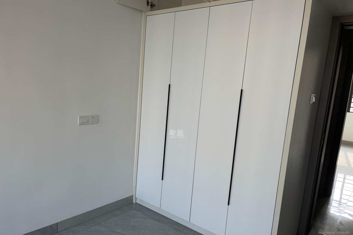 长郡旁牛津街(瑞凯滨江雅苑) 3室2厅2卫 2100.0元/月 长郡旁牛津街(瑞凯滨江雅苑) 3室2厅2卫 2100.0元/月室内图