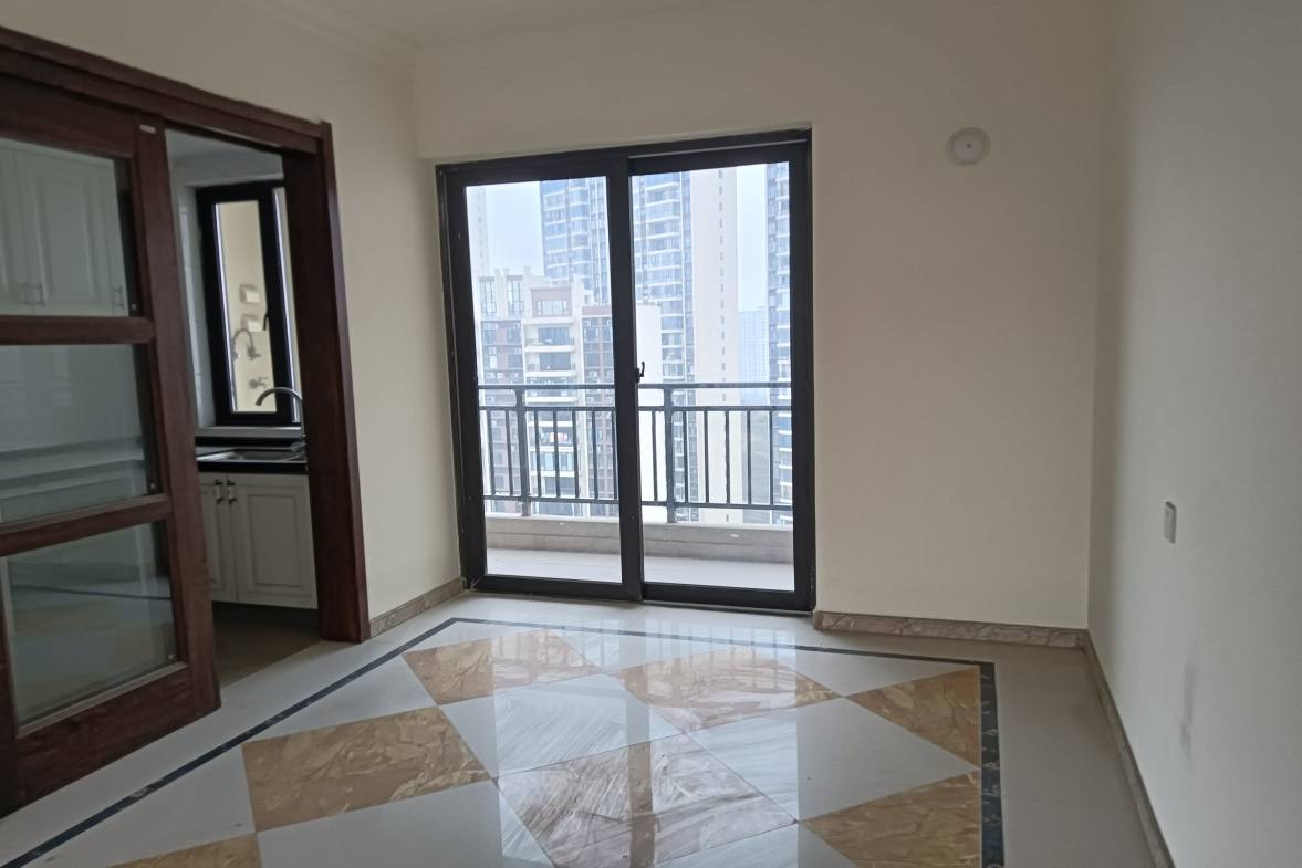 碧桂园娄星府 4室2厅2卫 1500.0元/月 碧桂园娄星府 4室2厅2卫 1500.0元/月室内图