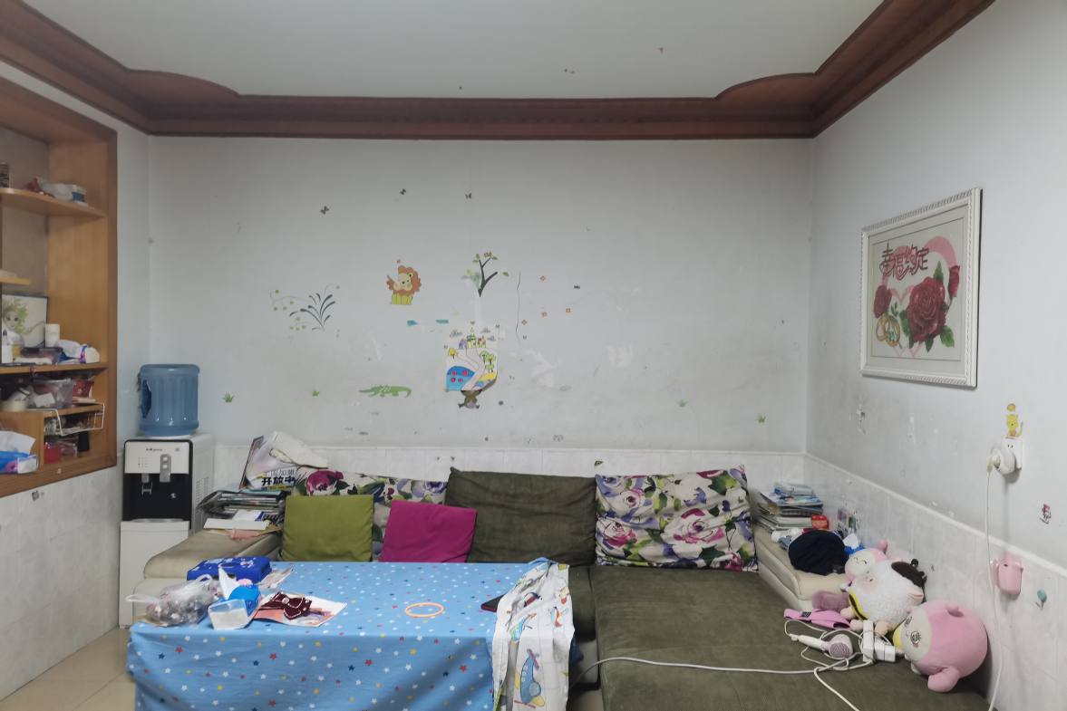 仙人阁  2室1厅1卫    29.8万 仙人阁  2室1厅1卫    29.8万客厅